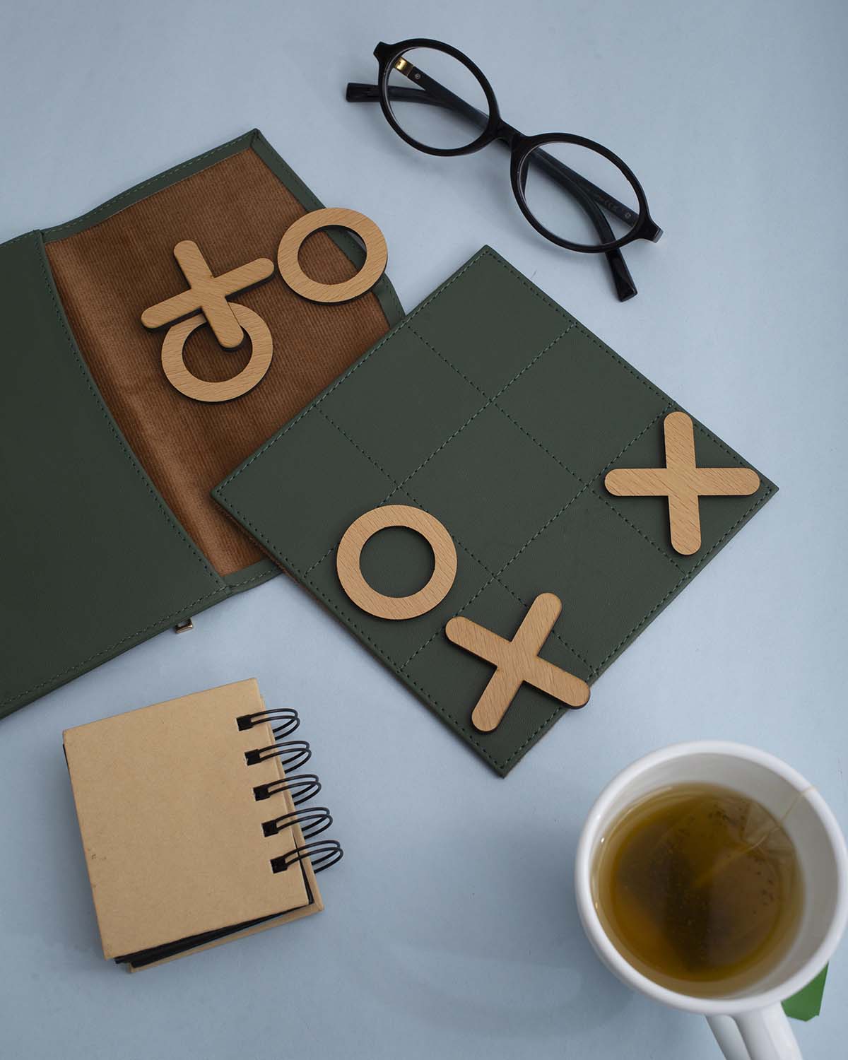 Tic Tac Toe Game with Case
